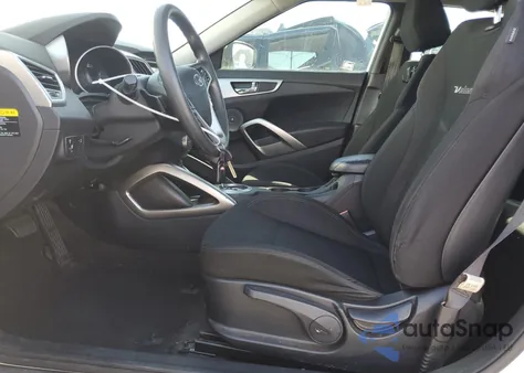 2016 Hyundai Veloster z USA, uszkodzony, nr VIN KMHTC6AD1GU260916